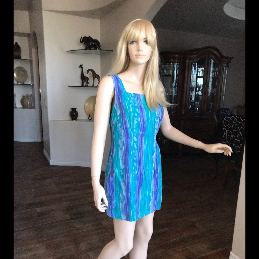 Women’s  mini dress Size 8 by Rabbit Designs